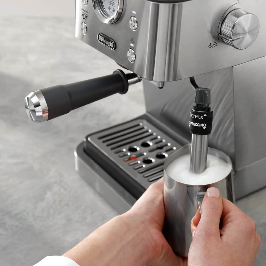 EM450.M-5 De'Longhi Classic, Metal EM450.M product photograph